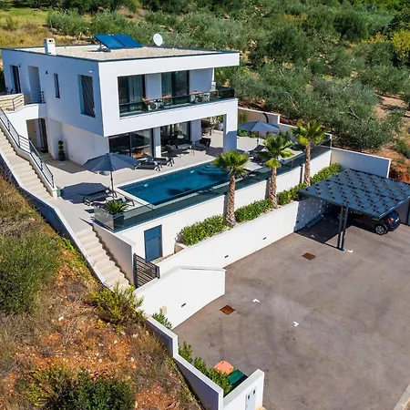 Holiday home Sense Posedarje